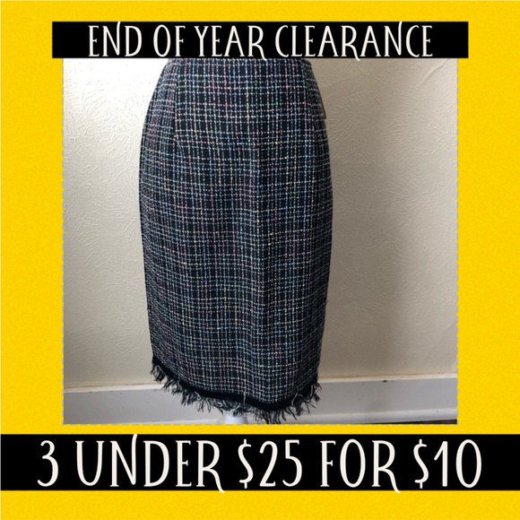 Pine Cove Dresses & Skirts - Pine Cove Fringed Pencil Skirt 8 Black Multi Plaid